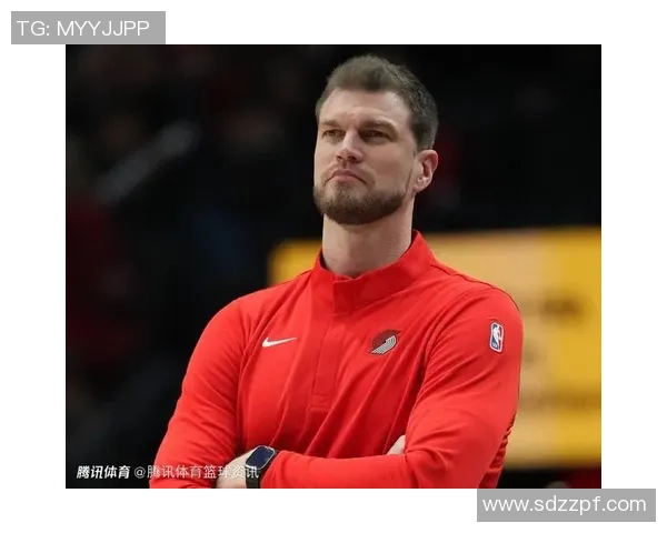 斯普利特谈中锋角色转变:从传统挡拆到现代持球运作与空间拉开 斯普利特谈中锋角色转变:从传统挡拆到现代持球运作与空间拉开